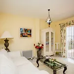 Casa Vicente Villa