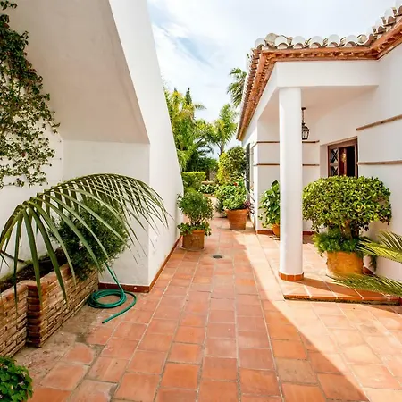 Casa Vicente Villa *
